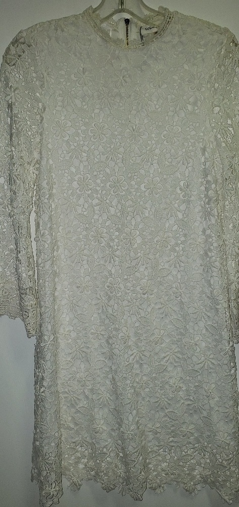 Brand new beautiful white dress